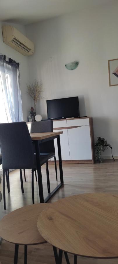 Guesthouse Villa Jurisic 诺瓦利娅 外观 照片
