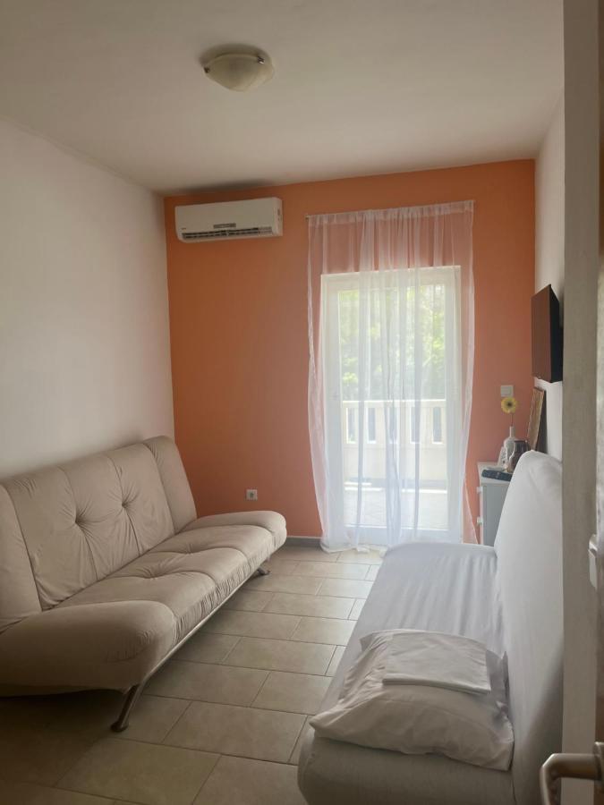 Guesthouse Villa Jurisic 诺瓦利娅 外观 照片