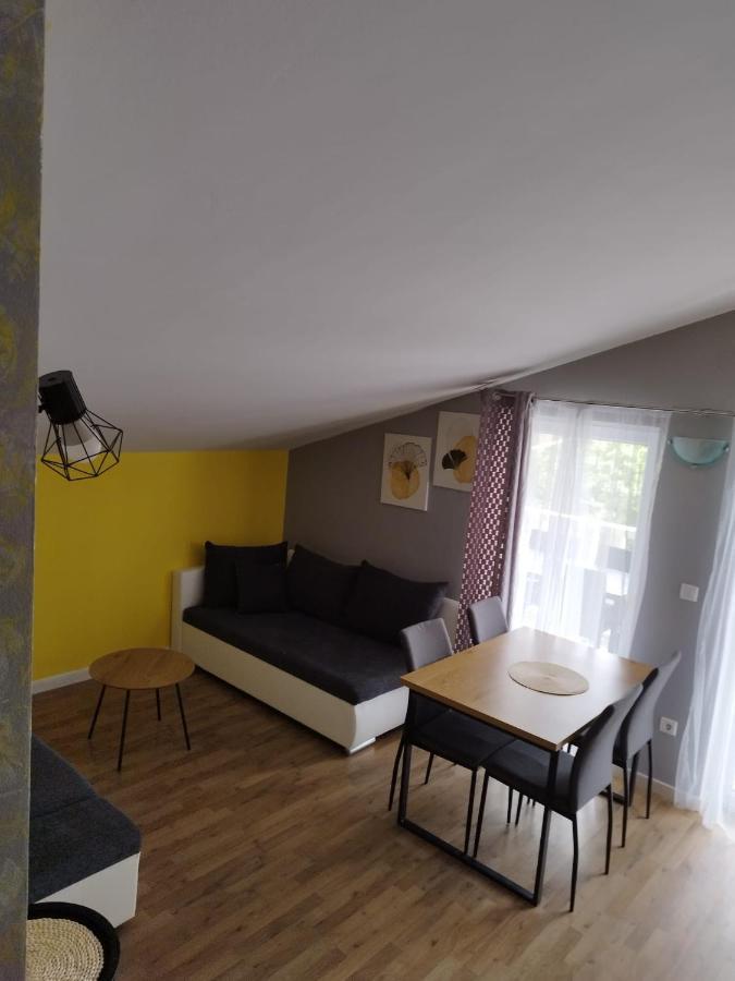 Guesthouse Villa Jurisic 诺瓦利娅 外观 照片