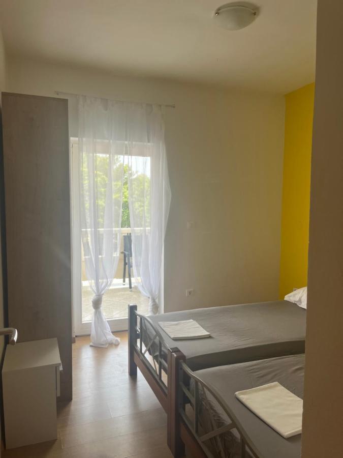 Guesthouse Villa Jurisic 诺瓦利娅 外观 照片