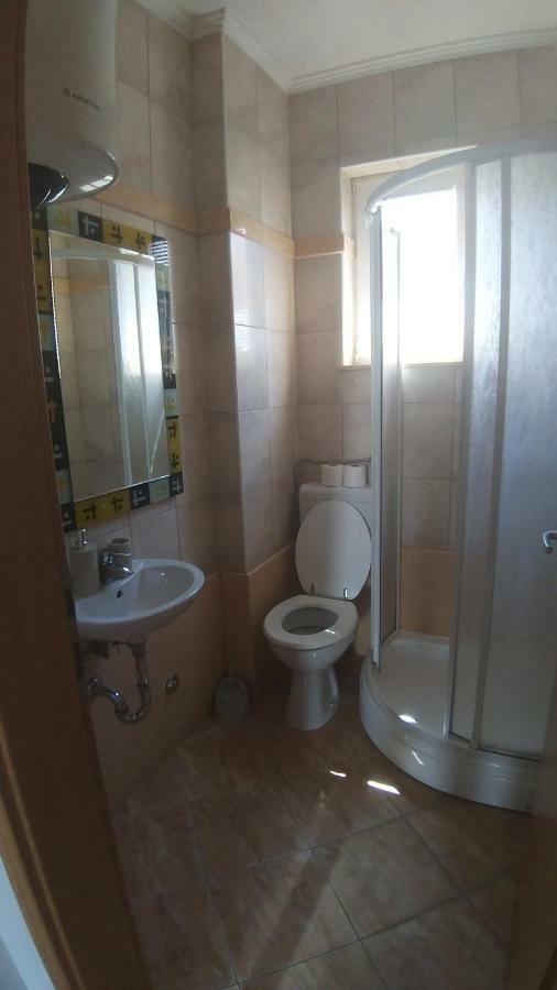 Guesthouse Villa Jurisic 诺瓦利娅 外观 照片