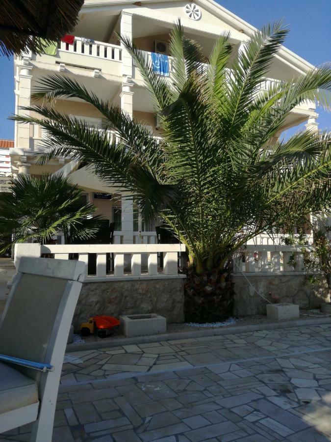 Guesthouse Villa Jurisic 诺瓦利娅 外观 照片